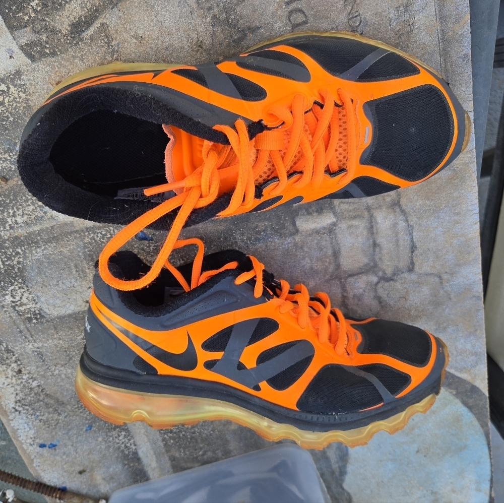 Nike Air Max Anthracite Black Orange Running Retro Sneakers Size 6Y #488122-003